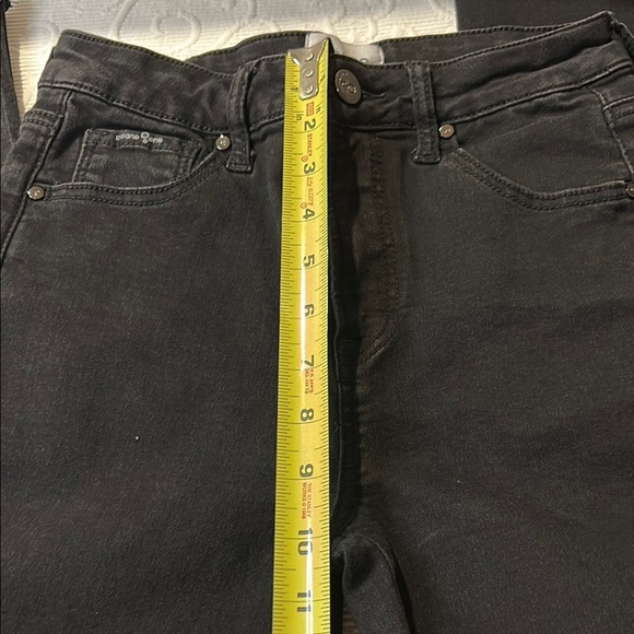 Black Flare Wide Leg Jeans with Smooth Texture. High rise. Flare. Raw hem. 5/26 - Picture 6 of 9